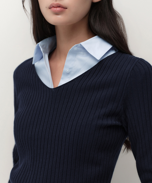 MUSINSA STANDARD WOMAN（ムシンサスタンダードウーマン）の「ウィメンズワイドリブスリムVネックニット[ネイビー]（ニット/セーター・レディース・その他・SMALL/MEDIUM/LARGE/X-SMALL）」の4枚目の写真