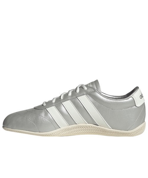 adidas（アディダス）の「アディダス adidas グランドコート ロー（スニーカー・レディース・シルバー・23.0cm/23.5cm/24.0cm/24.5cm/25.0cm）」の12枚目の写真
