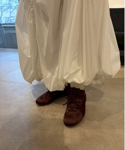 emmi(エミ)の「ドロストバルーンスカート/撥水(スカート・レディース・イエロー/ライトグレー/ホワイト/ブラック/ライトブルー・1/0)」の12枚目の写真