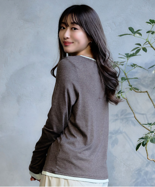 DAESE TOKYO(デセトウキョウ)の「『DAESE TOKYO/デセトウキョウ』杢天竺配色ヘンリーネックプルオーバー(Tシャツ/カットソー・レディース・グレー/チャコールグレー/ブラウン・FREE)」の16枚目の写真