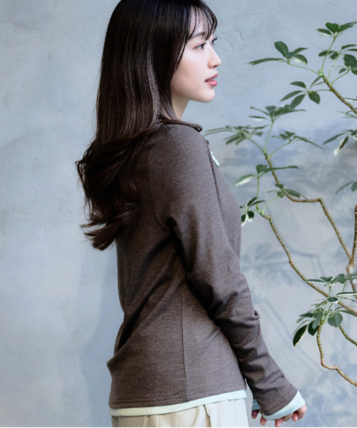 DAESE TOKYO(デセトウキョウ)の「『DAESE TOKYO/デセトウキョウ』杢天竺配色ヘンリーネックプルオーバー(Tシャツ/カットソー・レディース・グレー/チャコールグレー/ブラウン・FREE)」の17枚目の写真
