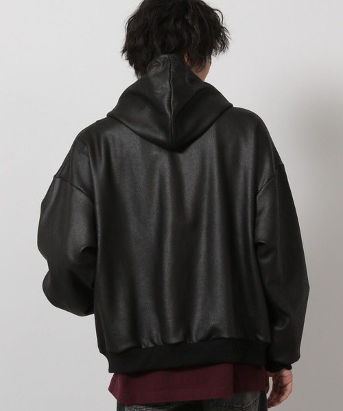 LAKOLE（ラコレ）の「レザーライクZIPパーカー / 645800（パーカー・メンズ・ブラック/ベージュ・LARGE/MEDIUM）」の19枚目の写真