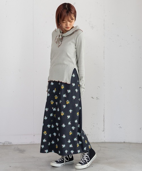 POU DOU DOU（プードゥドゥ）の「スクエアネックスカーフ付きトップス（Tシャツ/カットソー・レディース・グレー/オフホワイト・3）」の9枚目の写真