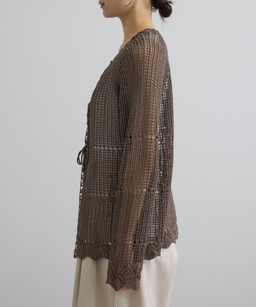 SALON adam et rope'（サロン アダム エ ロペ）の「クロシェニットカーディガン（カーディガン/ボレロ・レディース・ブラウン系その他2/オフホワイト・FREE）」の13枚目の写真