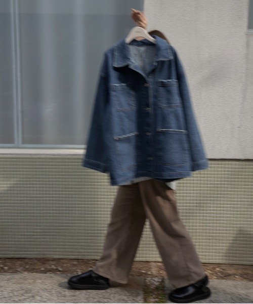 lawgy(ラウジー)の「mixed pocket denim jacket / ミクストポケットデニムジャケット(デニムジャケット・レディース・ブルー/ライトブルー・FREE)」の13枚目の写真