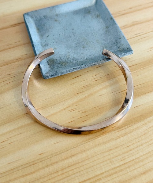 ツイストバングル シルバー ゴールド ブラック ステンレス メンズ