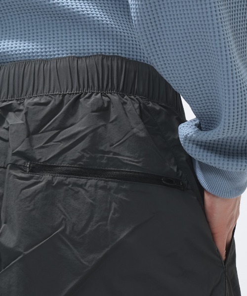 OAKLEY(オークリー)の「オークリー NEW RETRO CARGO PANTS 3.0(カーゴパンツ・メンズ・カーキ/ブラック・M/L/LL/3L)」の16枚目の写真