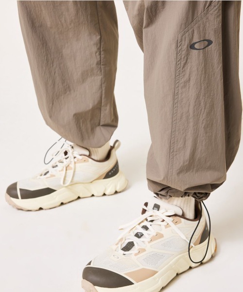 OAKLEY(オークリー)の「オークリー NEW RETRO CARGO PANTS 3.0(カーゴパンツ・メンズ・カーキ/ブラック・M/L/LL/3L)」の21枚目の写真