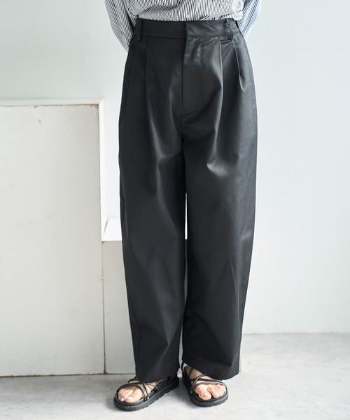 mil（ミル）の「バレルレッグ チノパンツ【586140】（チノパンツ・レディース・ブラック/ベージュ/ライトベージュ/チャコールグレー・S-Short/S-Regular/M-Short/M-Regular/FREE）」の2枚目の写真