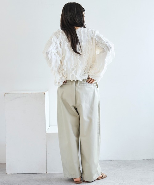 mil（ミル）の「バレルレッグ チノパンツ【586140】（チノパンツ・レディース・ブラック/ベージュ/ライトベージュ/チャコールグレー・S-Short/S-Regular/M-Short/M-Regular/FREE）」の8枚目の写真