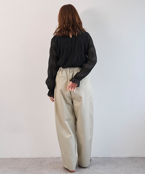 mil（ミル）の「バレルレッグ チノパンツ【586140】（チノパンツ・レディース・ブラック/ベージュ/ライトベージュ/チャコールグレー・S-Short/S-Regular/M-Short/M-Regular/FREE）」の16枚目の写真