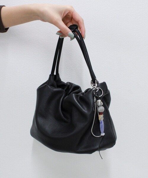 fredy emue（フレディエミュ）の「アソートストーンチャーム（チャーム・レディース・グリーン系その他3/ブラック系その他3・FREE）」の3枚目の写真