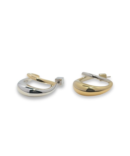 Lyvi(ライビィ)の「バイカラー/ Crescent Curve Piercing Contrast Edition / 金属アレルギー対応(ピアス(両耳用)・レディース・ゴールド系その他・FREE)」の6枚目の写真