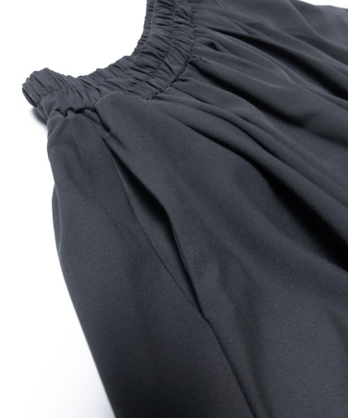 Ruze(ルゼ)の「Irregular cut gather drape pants/イレギュラーカットギャザードレープパンツ(その他パンツ・メンズ・ブラック・FREE)」の3枚目の写真