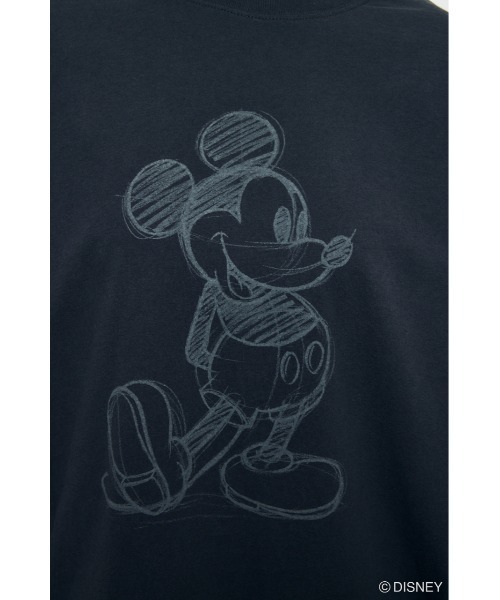 AZUL by moussy(アズールバイマウジー)の「【身長/骨格別着用画像あり】ADスケッチプリントロンT / MICKEY ディズニー ミッキー キャラクター コラボ 春服 夏服 秋服(Tシャツ/カットソー・レディース・オフホワイト/杢グレー/ブラック・SMALL/MEDIUM)」の19枚目の写真