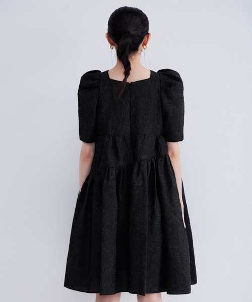 ANDRESD（アンドレスド）の「エッジリボンミニドレス / edge ribbon mini dress（ドレス・レディース・イエロー/オフホワイト/ブラウン/ライトグリーン/ブラック・M/S）」の7枚目の写真