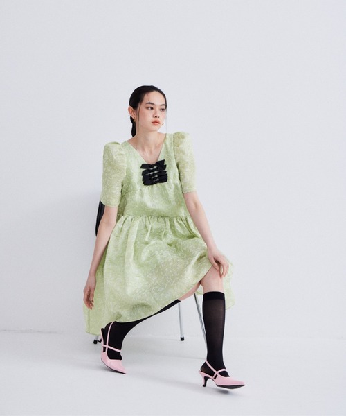 ANDRESD（アンドレスド）の「エッジリボンミニドレス / edge ribbon mini dress（ドレス・レディース・イエロー/オフホワイト/ブラウン/ライトグリーン/ブラック・M/S）」の9枚目の写真