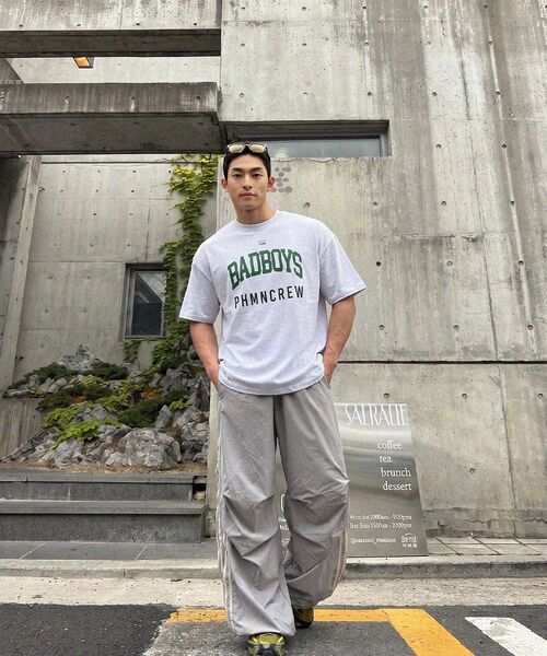 PHERMENON(フェルメノン)の「オーバーサイズバッドボーイ半袖Tシャツ - アイボリー(Tシャツ/カットソー・メンズ・アイボリー・1/2)」の3枚目の写真
