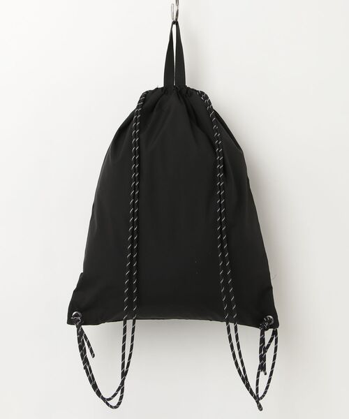 CONVERSE(コンバース)の「【CONVERSE/コンバース】SNEAKERS PRINT NAPSACK ナップサック(バックパック/リュック・レディース・ブラック/ホワイト・FREE)」の3枚目の写真