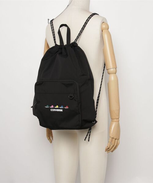 CONVERSE(コンバース)の「【CONVERSE/コンバース】SNEAKERS PRINT NAPSACK ナップサック(バックパック/リュック・レディース・ブラック/ホワイト・FREE)」の6枚目の写真