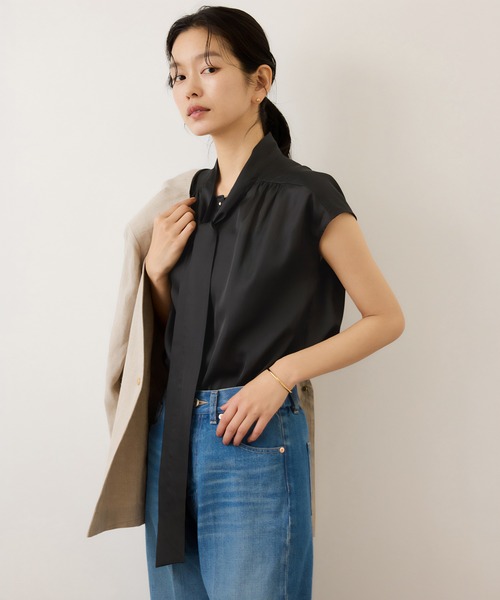 ROPE'（ロペ）の「サテンシルケットボウタイブラウス/イージーケア（シャツ/ブラウス・レディース・ブラック/ベージュ/ターコイズブルー・38）」の5枚目の写真