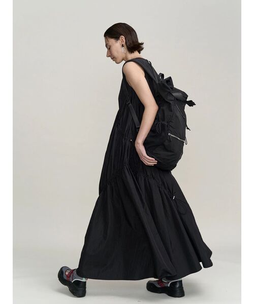 UN3D.(アンスリード)の「DRAWSTRING A-LINE OP(ワンピース・レディース・ブラック/ターコイズブルー/グレー・38/36)」の16枚目の写真