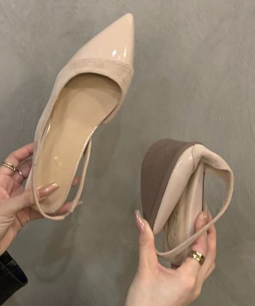 Lace Ladies(レースレディース)の「ポインテッドトゥ ローヒール バック ストラップ パンプス(サンダル・レディース・アイボリー/グレイッシュベージュ・23cm/23.5cm/25cm/24cm/24.5cm/22.5cm)」の5枚目の写真