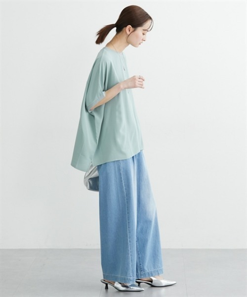 nissen(ニッセン)の「【洗える】リブ使いドルマンブラウス【接触冷感・しわになりにくい・UVカット】(シャツ/ブラウス・レディース・オリーブ/オフホワイト/チャコール・M/L/LL/3L)」の7枚目の写真