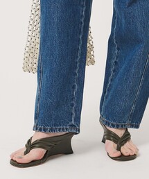 Mollini（モリーニ）の「＜mollini＞ギャザー トング ウェッジサンダル（サンダル）」