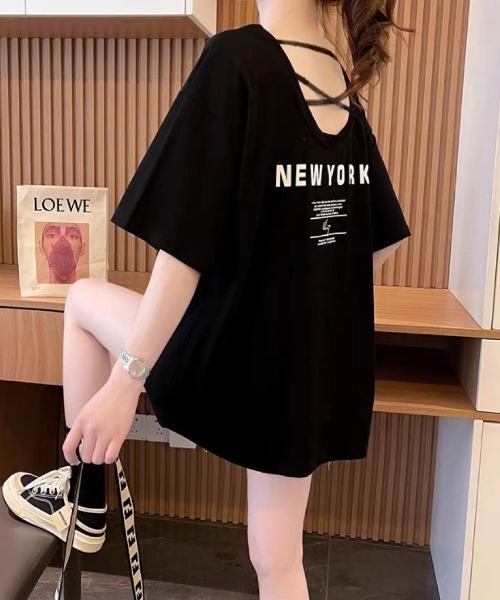 Lips(リップス)の「こなれ感抜群のフォトプリント!ゆるシルエットで着映えする大人カジュアルTシャツ(Tシャツ/カットソー・レディース・ブラック/ベージュ/ホワイト・FREE)」の9枚目の写真