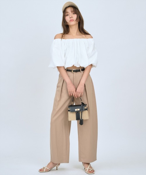 AND COUTURE(アンドクチュール)の「バレルパンツ(その他パンツ・レディース・ベージュ/チャコールグレー・MEDIUM/SMALL)」の13枚目の写真