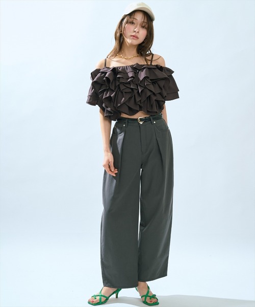 AND COUTURE(アンドクチュール)の「バレルパンツ(その他パンツ・レディース・ベージュ/チャコールグレー・MEDIUM/SMALL)」の4枚目の写真