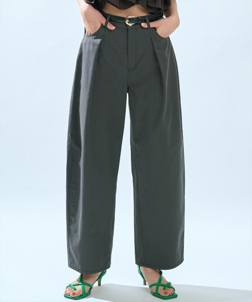 AND COUTURE(アンドクチュール)の「バレルパンツ(その他パンツ・レディース・ベージュ/チャコールグレー・MEDIUM/SMALL)」の5枚目の写真
