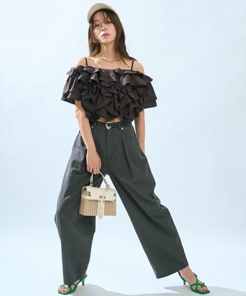 AND COUTURE(アンドクチュール)の「バレルパンツ(その他パンツ・レディース・ベージュ/チャコールグレー・MEDIUM/SMALL)」の9枚目の写真
