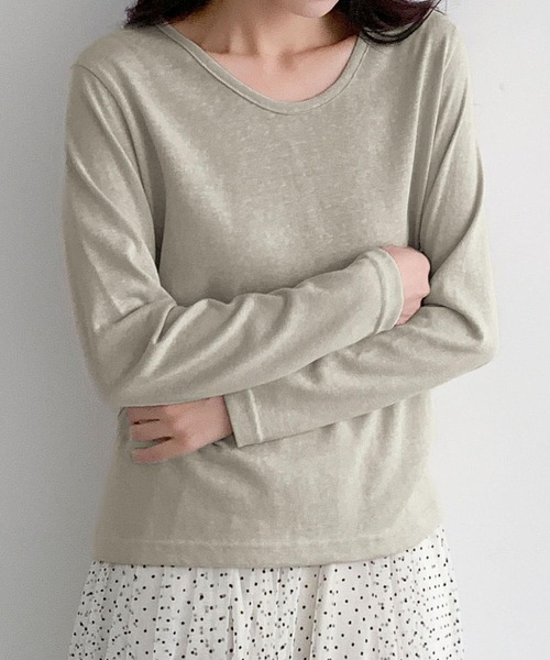 LOWO(ロワ)の「コットン混クルーネック長袖カットソー(Tシャツ/カットソー・レディース・ホワイト/ベージュ/ブルー/グレー・L/M)」の2枚目の写真