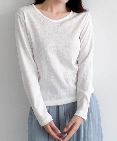 LOWO(ロワ)の「コットン混クルーネック長袖カットソー(Tシャツ/カットソー・レディース・ホワイト/ベージュ/ブルー/グレー・L/M)」の5枚目の写真