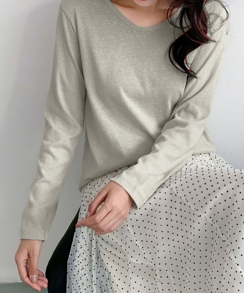 LOWO(ロワ)の「コットン混クルーネック長袖カットソー(Tシャツ/カットソー・レディース・ホワイト/ベージュ/ブルー/グレー・L/M)」の7枚目の写真