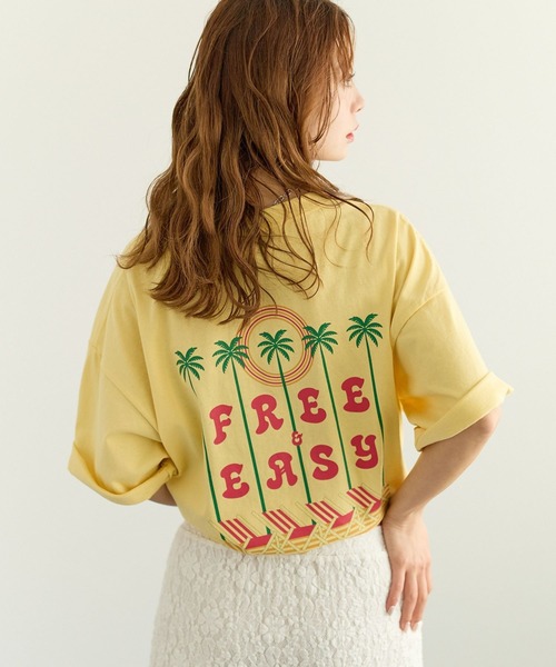 Free&Easy(フリーアンドイージー)の「【Free&Easy(フリーアンドイージー)】別注プリントTシャツ/W(ユニセックス)(Tシャツ/カットソー・レディース・イエロー/ピンク/オフホワイト・LARGE/MEDIUM)」の1枚目の写真
