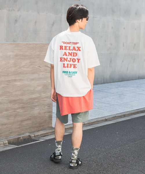 Free&Easy(フリーアンドイージー)の「【Free&Easy(フリーアンドイージー)】別注プリントTシャツ/W(ユニセックス)(Tシャツ/カットソー・レディース・イエロー/ピンク/オフホワイト・LARGE/MEDIUM)」の8枚目の写真