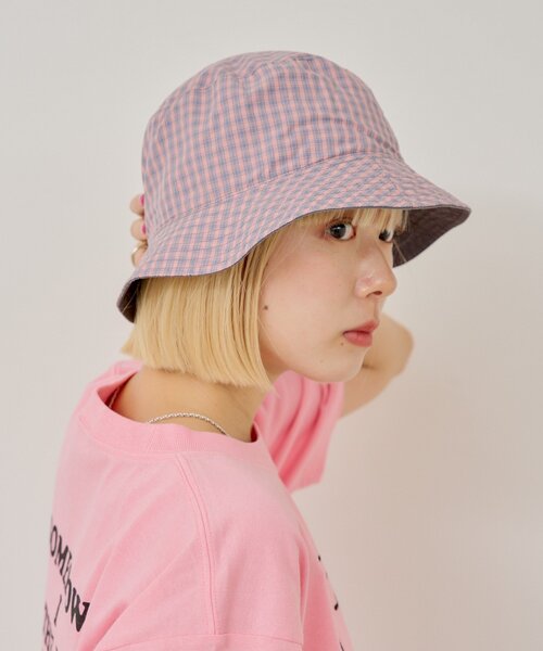 WHIMSIC（ウィムジック）の「【UNISEX】リバーシブルバケットハット（ハット・メンズ・チャコールグレー/ネイビー/ベージュ・FREE）」の10枚目の写真