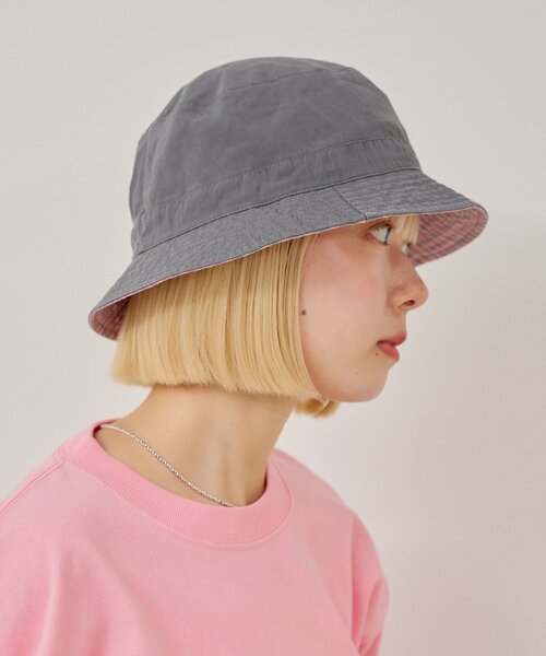 WHIMSIC（ウィムジック）の「【UNISEX】リバーシブルバケットハット（ハット・メンズ・チャコールグレー/ネイビー/ベージュ・FREE）」の12枚目の写真