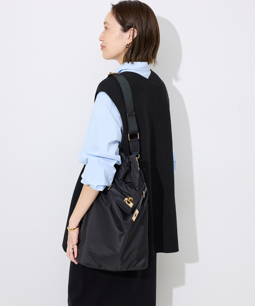 SLOBE IENA(スローブイエナ)の「《WEB限定/追加2》ダブルフェイスコットンニットベスト(ベスト・レディース・チャコールグレー/ブラック・FREE)」の20枚目の写真