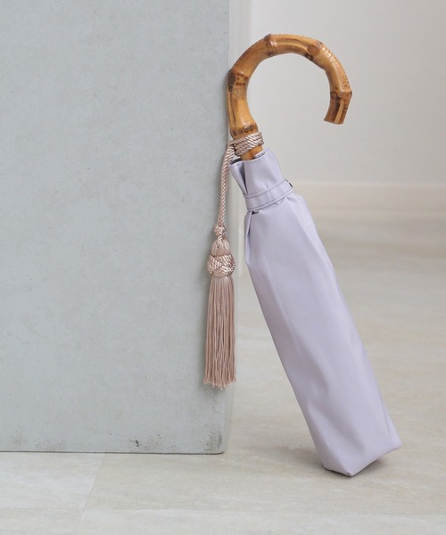 utatane(ウタタネ)の「折りたたみ日傘 完全遮光100% 3段折り55cm 形態安定 無地バンブー タッセル付(折りたたみ傘・レディース・マスタード/グレー/グリーン/ブラック/ベージュ/レッド/ネイビー/ラベンダー・FREE)」の6枚目の写真
