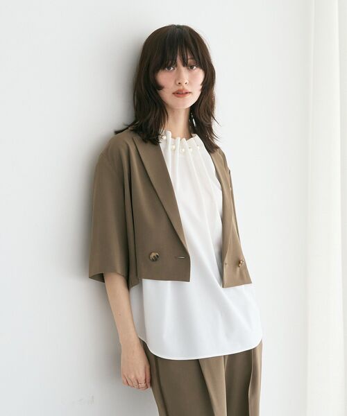 YECCA VECCA(イェッカヴェッカ)の「パールタックフレンチスリーブブラウス(シャツ/ブラウス・レディース・ダークネイビー/ライトブルー/オフホワイト・FREE)」の7枚目の写真