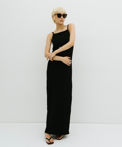 HANNE(アン)の「カップインバックオープンキャミワンピース(ワンピース・レディース・ブラック/ネイビー・S/M)」の8枚目の写真