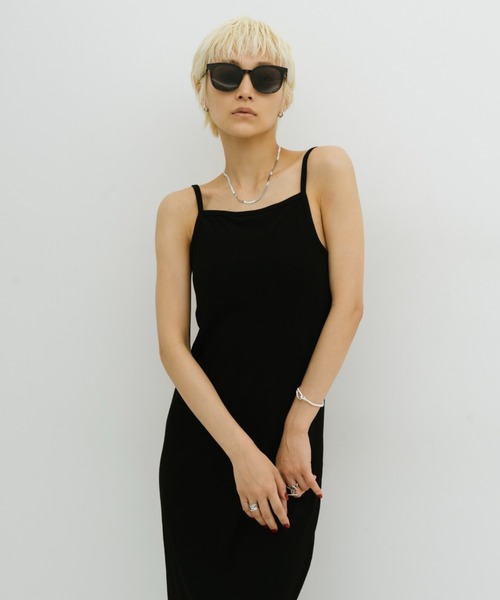 HANNE(アン)の「カップインバックオープンキャミワンピース(ワンピース・レディース・ブラック/ネイビー・S/M)」の11枚目の写真