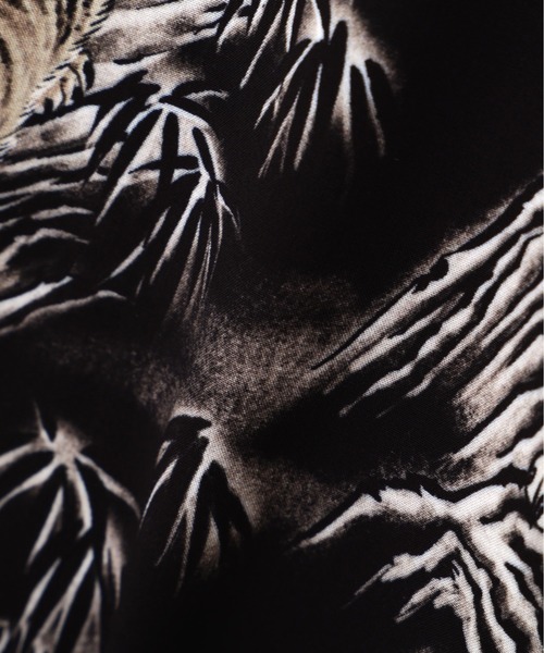 AVIREX(アヴィレックス)の「ALOHA SHIRT”TIGER & BAMBOO" / アロハシャツ タイガー バンブー / AVIREX / アヴィレックス(シャツ/ブラウス・メンズ・オフホワイト/ブラック・MEDIUM/XX-LARGE/X-LARGE/LARGE)」の12枚目の写真