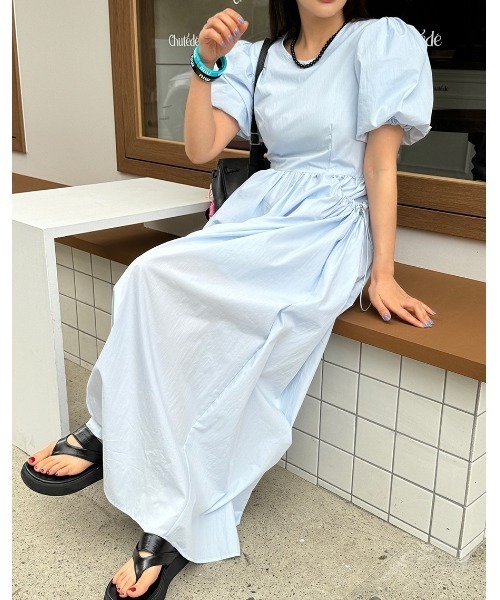 FAVORITO(ファヴォリート)の「パフスリーブワンピース(ワンピース・レディース・ホワイト/ブラック/ライトブルー・F)」の10枚目の写真