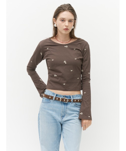 Lutim by u(ルチバイユー)の「ミュートフラワー刺繍バックリボントップス(Tシャツ/カットソー・レディース・ベージュ/ブラック/ブラウン・FREE)」の5枚目の写真