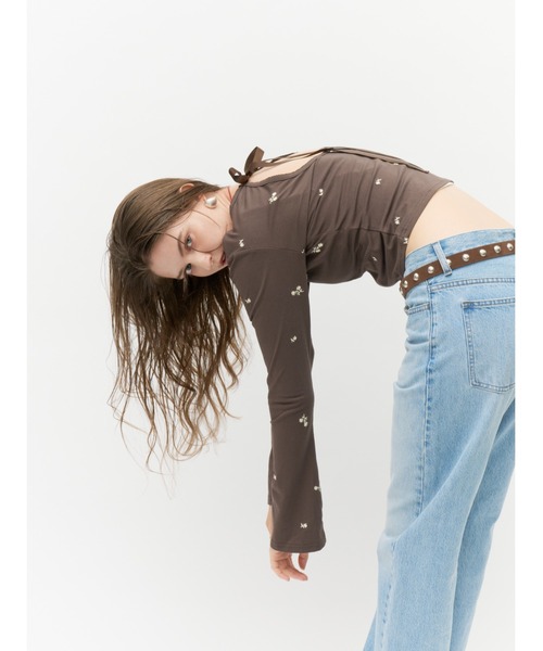 Lutim by u(ルチバイユー)の「ミュートフラワー刺繍バックリボントップス(Tシャツ/カットソー・レディース・ベージュ/ブラック/ブラウン・FREE)」の22枚目の写真